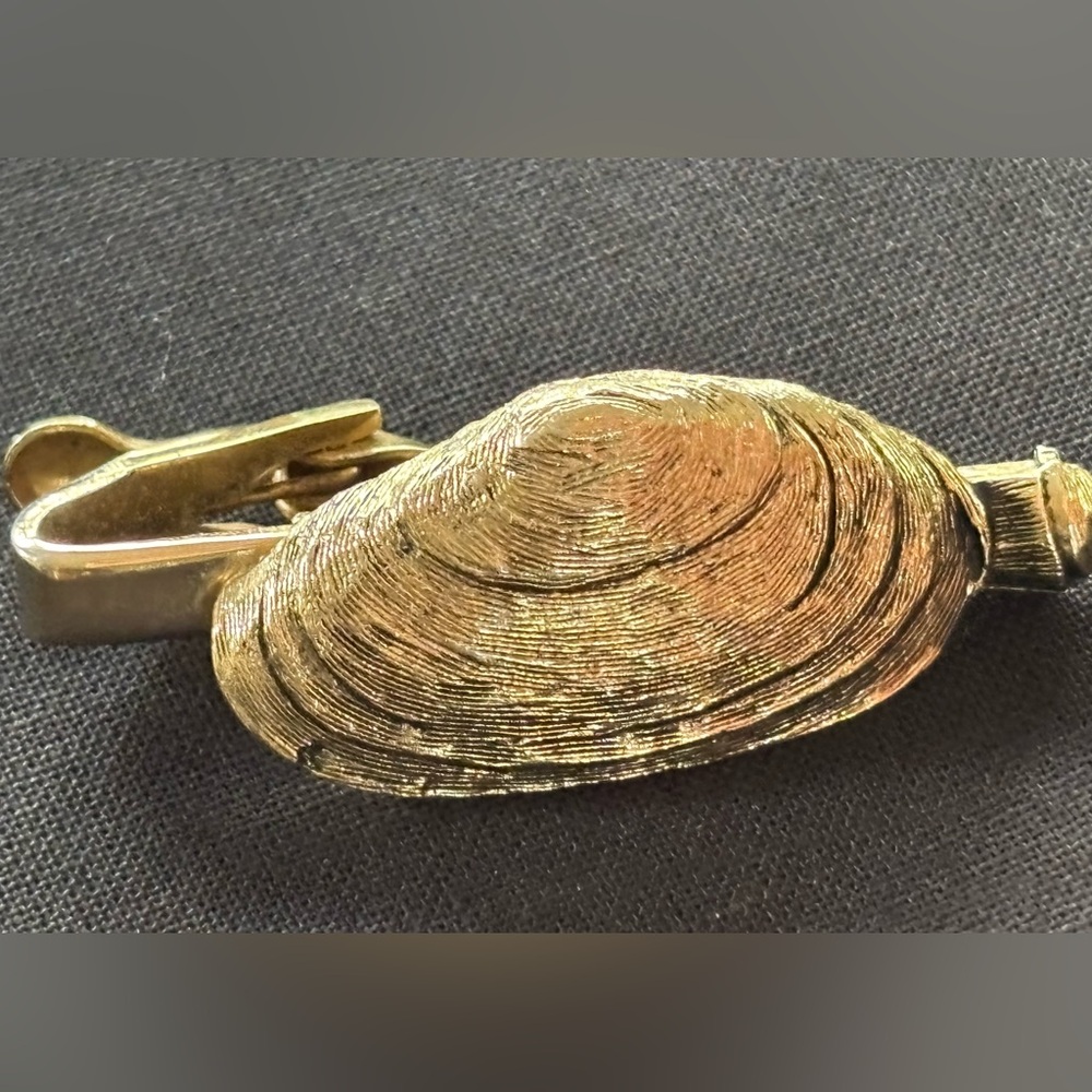 Men’s accessory,Seashell tie clip , vintage Jolle
